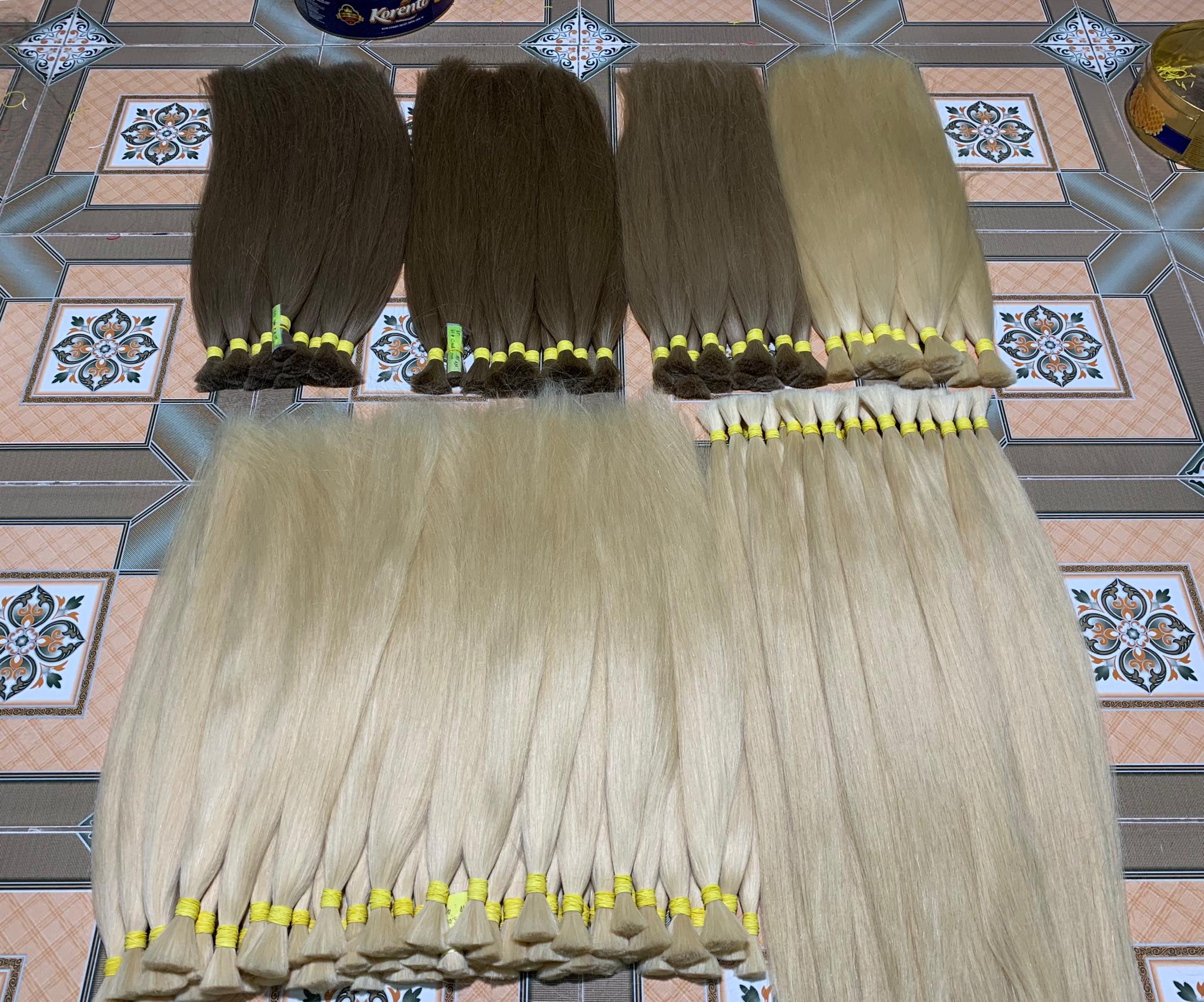 Color 10.0 ( #60) , Light Blonde 2 Color 10.0 ( #60) , Light Blonde - Image 3