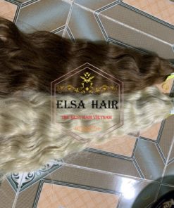 The Best Wavy Hair Extensions 7