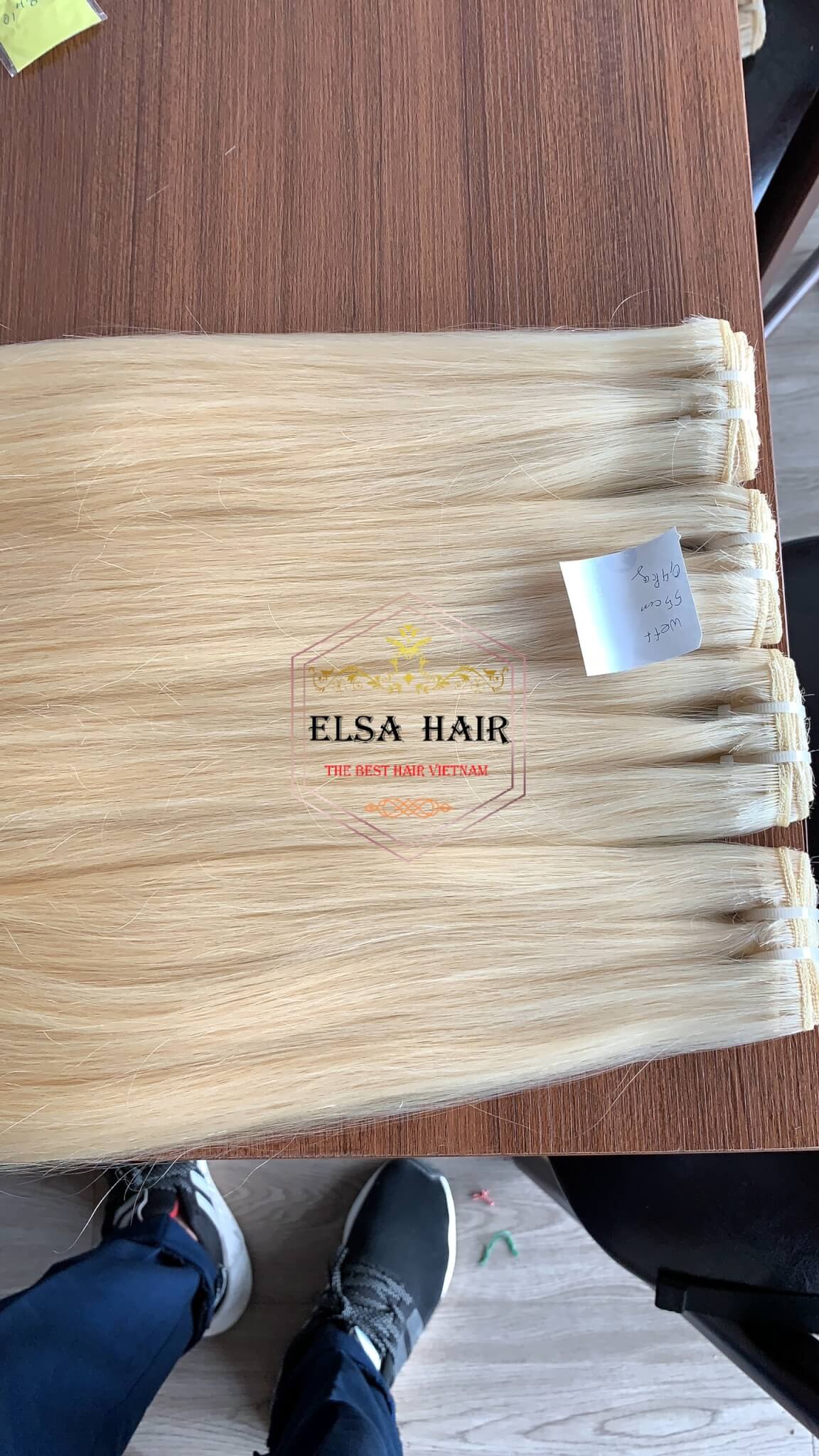 HAIR EXTENSIONS DONE THE RIGHT WAY! 8 HAIR EXTENSIONS DONE THE RIGHT WAY! 7