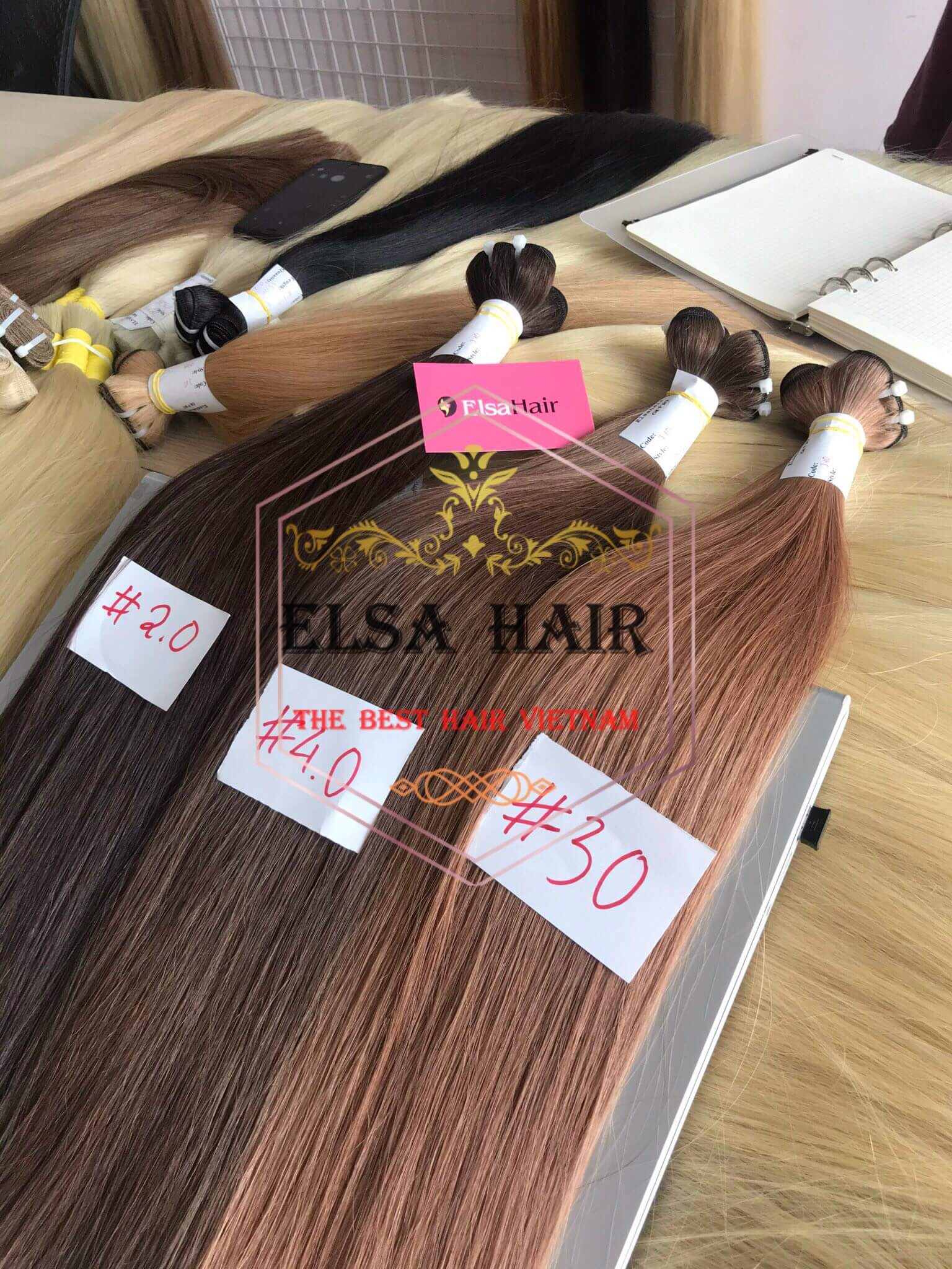 MACHINE VS HAND-TIED WEFTS... WHICH IS RIGHT FOR YOU? 12 MACHINE VS HAND-TIED WEFTS... WHICH IS RIGHT FOR YOU? 11