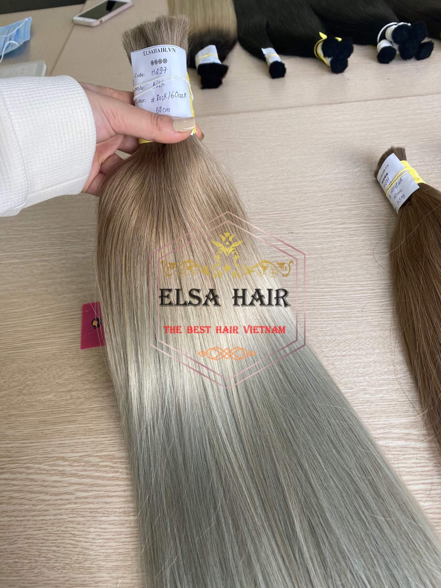 ARE HAIR EXTENSIONS EASY TO SEE? 6 ARE HAIR EXTENSIONS EASY TO SEE? 5