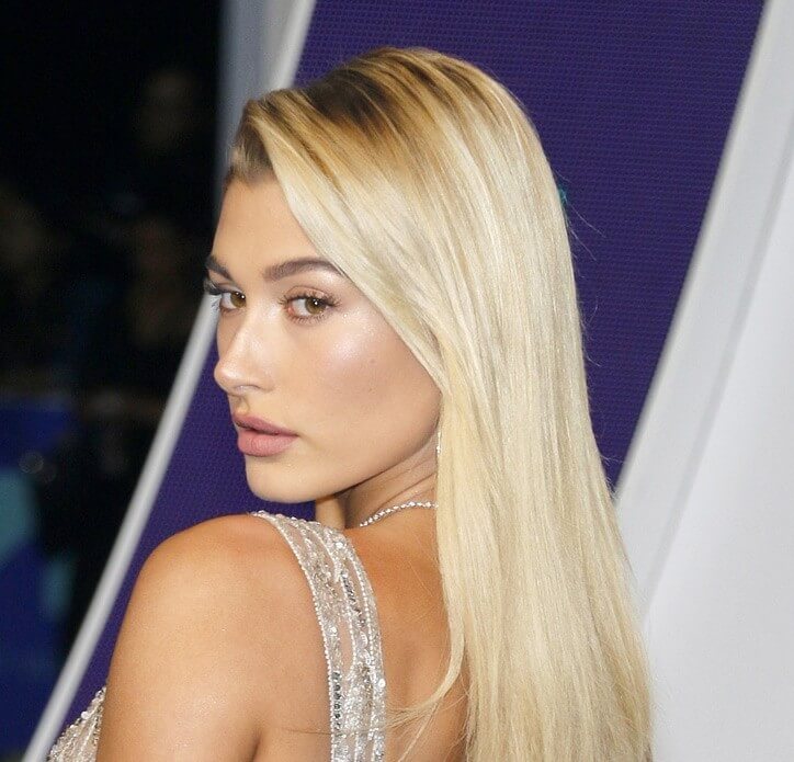WHO IS THE HAIR OF EXTENSIONS QUEEN? 5