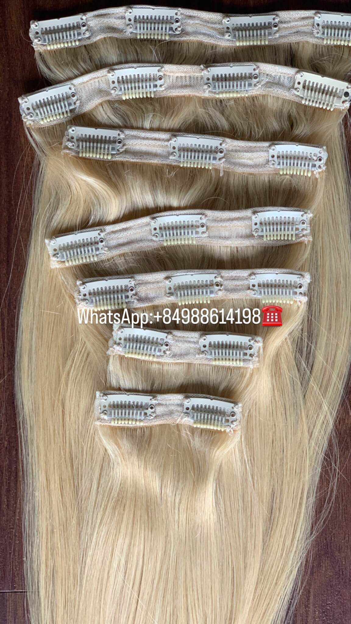 CLIP HAIR- BLONDE COLOR 1 CLIP HAIR- BLONDE COLOR